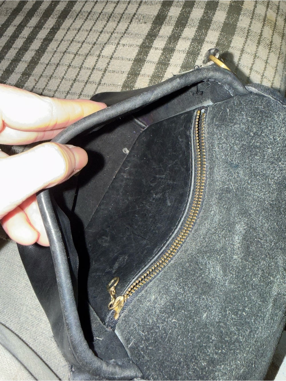 Vintage Black Coach Crossbody - Picture 3 of 4